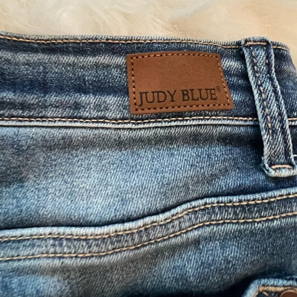 Judy Blue Shorts Judy Blue Distressed Paint Splatter Denim Shorts